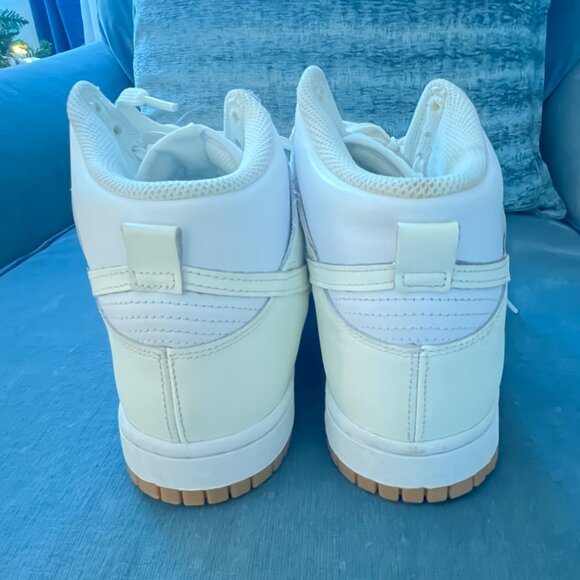 Nike Dunks High in Cream - Picture 6 of 7